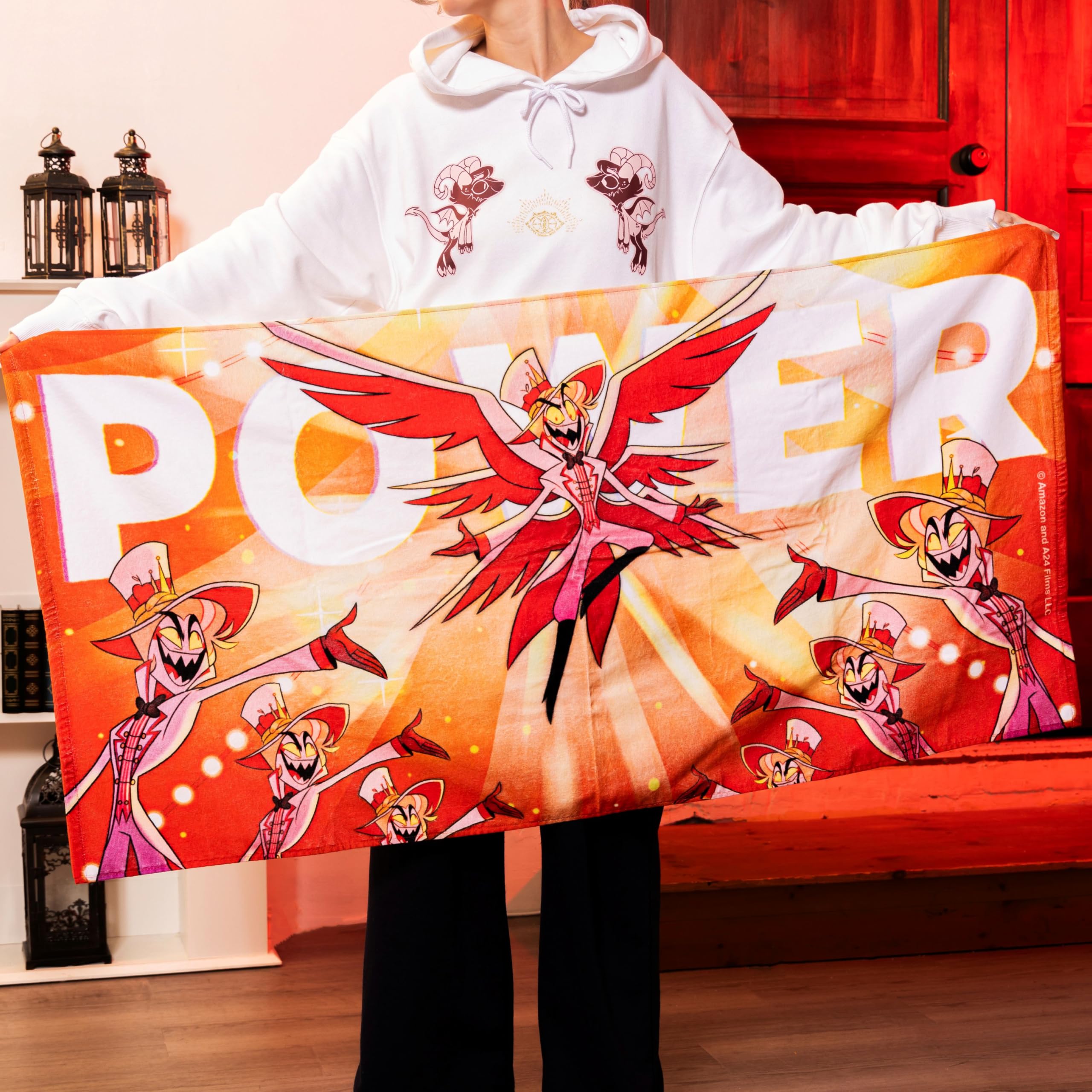 Amazon｜HAZBIN HOTEL バスタオル（ルシファー・モーニングスター